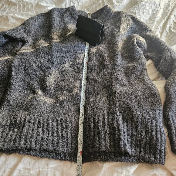 Aritzia The Group by Babaton Thurlow Sweater - 2018 - Charcoal Grey - Sz XS - Picture 9 of 12